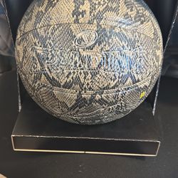 Spaulding Kobe Bryant “Snakeskin” Basketball