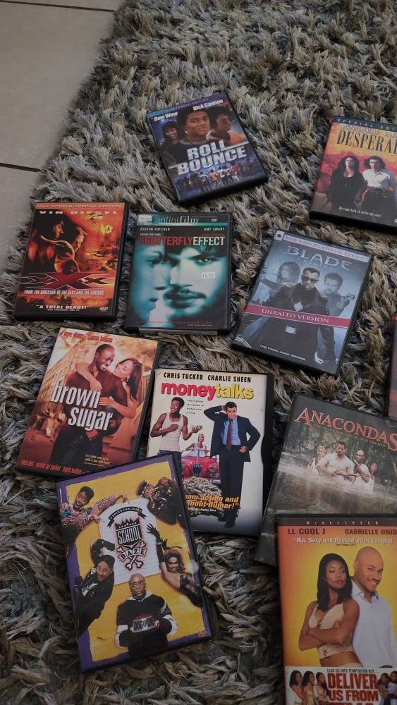 25 Original DVD's great movies to add to your collection $30.00