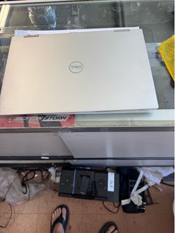 Dell Inspiron 7506 2-in-1 i5-1135g7 12GB 512gb Win11 home 71% battery touch screen