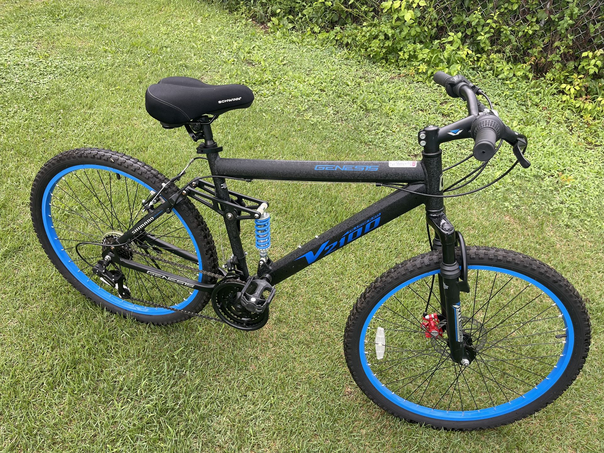 Mountain bike Genesis 26 In. V2100 Men's Dual Suspension Mountain Bike 26” 21 speed