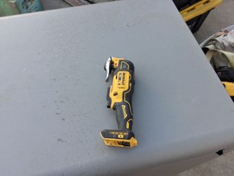 DEWALT 20V XR Cordless Oscillating Multi-Tool