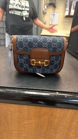 Gucci Horsebit Shoulder Bag