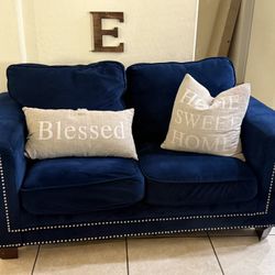 Living Room Set // Set De Sala 