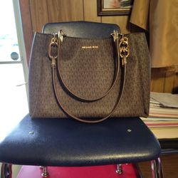 Michael Kors Woman's Trisha Large Shoulder Bag Tote Purse 