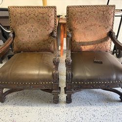 Big size luxury fiesta chairs pair . Great conditiion