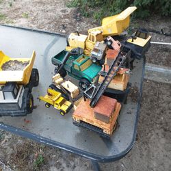 Vintage Tonka Due Cast Toys Trucks