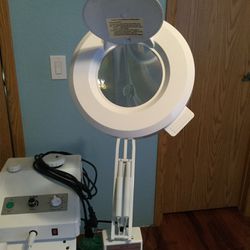 Facial Steamer With Magnifying Glass 