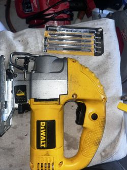 DeWalt 5.5 amps Corded Orbital Jig Saw