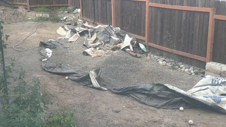 A bunch of pea gravel