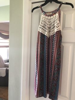 Cute dress says 1x fits like xl