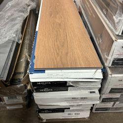 New 9 Cases Waterproof Luxury Vinyl Flooring (140 square feet)