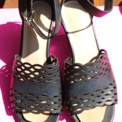 Liz Claiborne Wedges