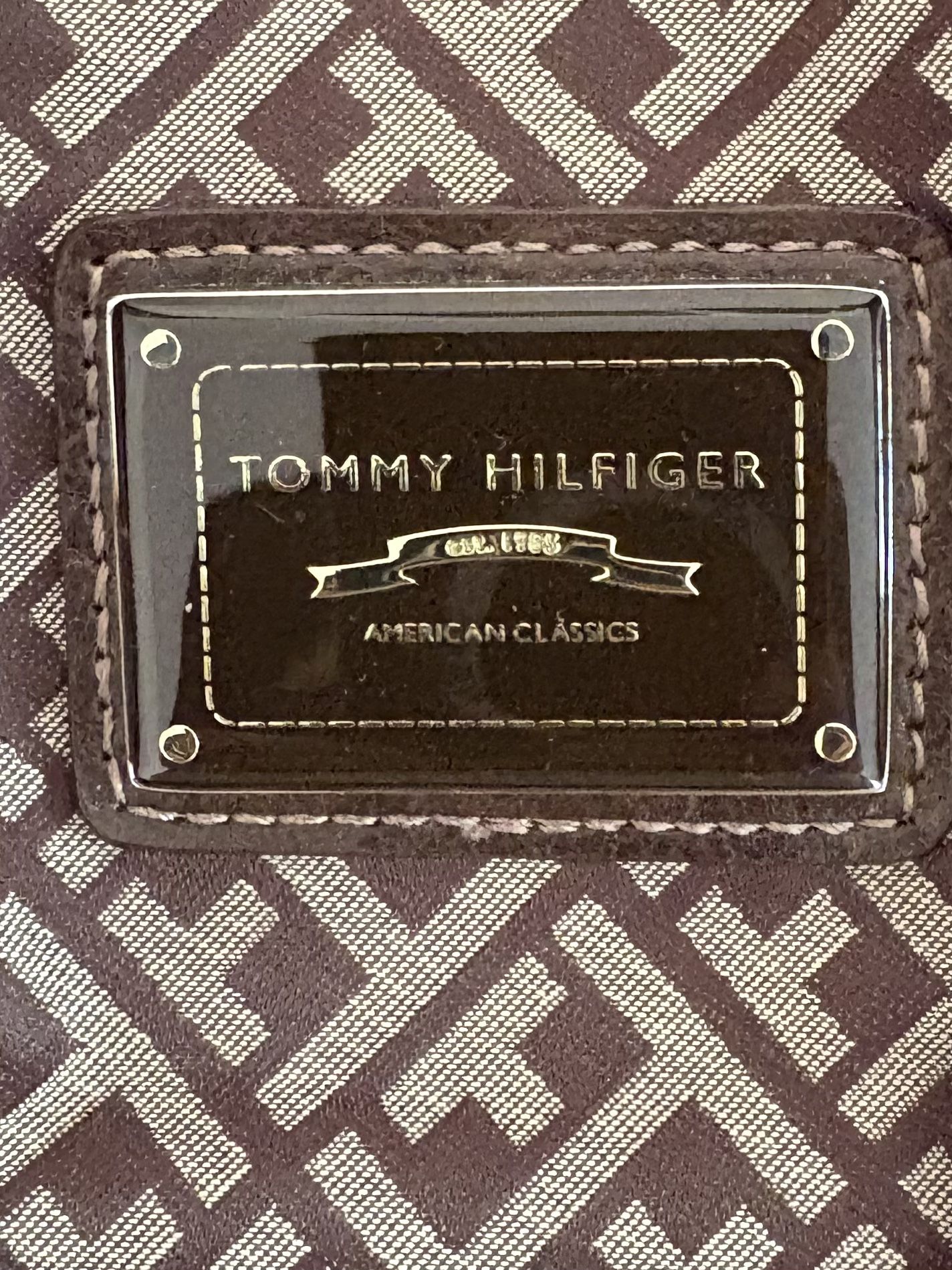 Women’s Tommy Hilfiger Purse