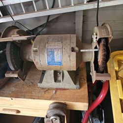 Bench grinder