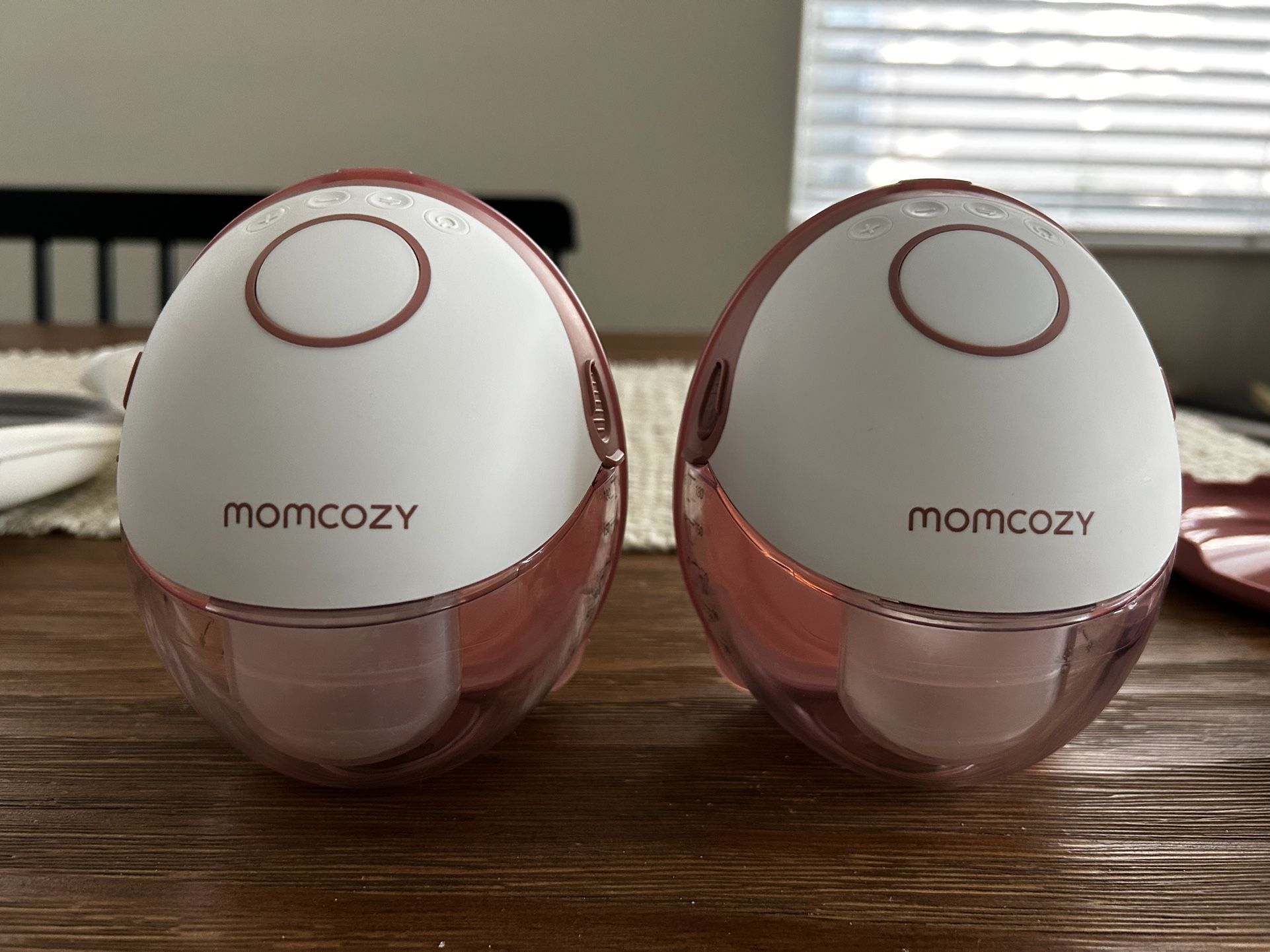 Momcozy M6