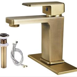 Antique Brass Bathroom Sink Faucet In Gold Color