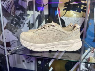 Hoka One Ora L Eggnog SIZE: 10.5