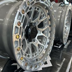 COMMANDO7969MC 6x139 Size 17x9 ET 0 MACHINE W/CLEAR COAT $800 All 4 Set !!