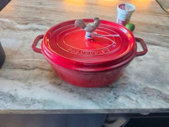 Staub Enameled Cast Iron Oval Dutch Oven, 5 3/4-Qt. with Animal Knob
