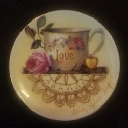 ANTIQUE CUTTIES PLATES AND SAUCERS AND DISHES!