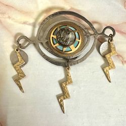 Fashion Bella Vintage Brooch