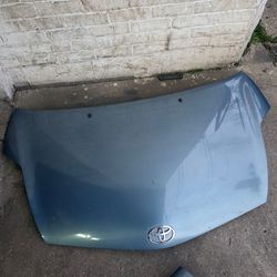 2004-2009 Toyota Prius hood blue
