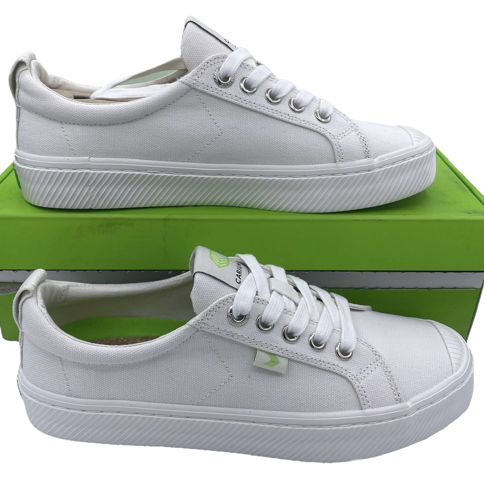 CARIUMA unisex oca low off white canvas sneakers Size 5Mens