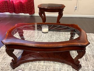 Beautiful coffee table with matching end table