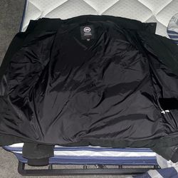 Canada Goose Size M