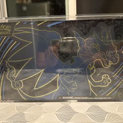 Pokemon Mega Charizad X Ex Ultimate Premium Collection.