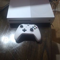 Xbox One S 6 Games