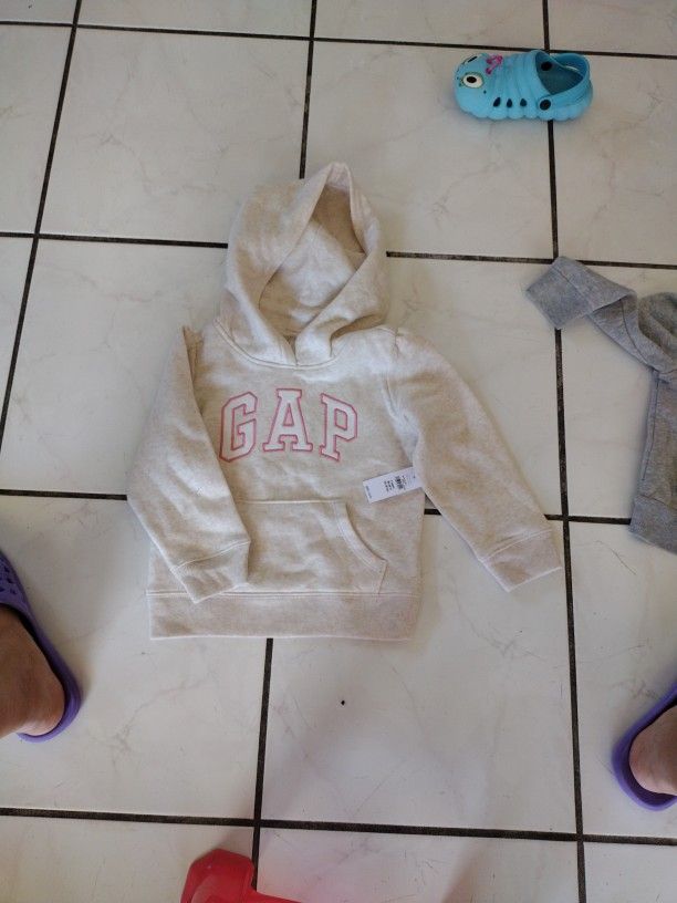 Gap hoodie