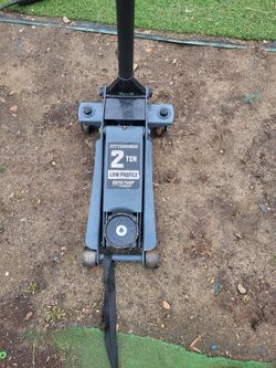 Pittsburgh 2 Ton Low Profile Floor Jack