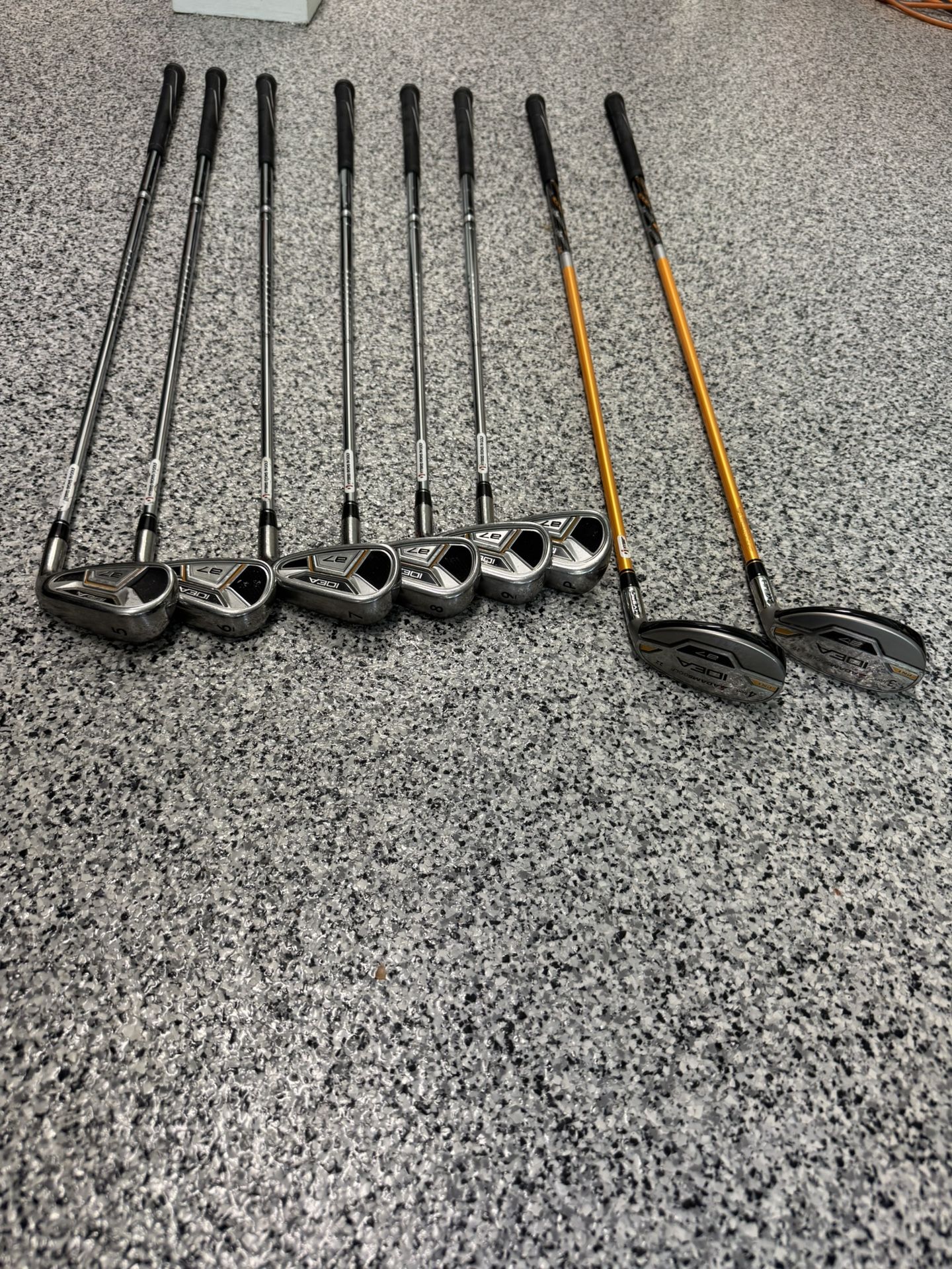 Men’s Golf Clubs 