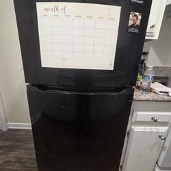 Frigidaire 5' Fridge