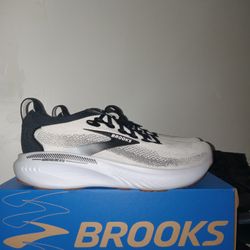 Brooks ADRENALINE GTS Men SIZE 11.5