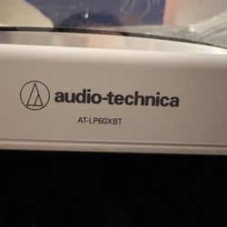 Audio-Technica AT-LP60XBT