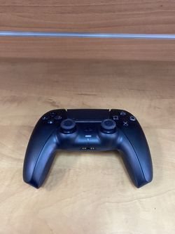 DualSense Wireless Controller in Midnight Black