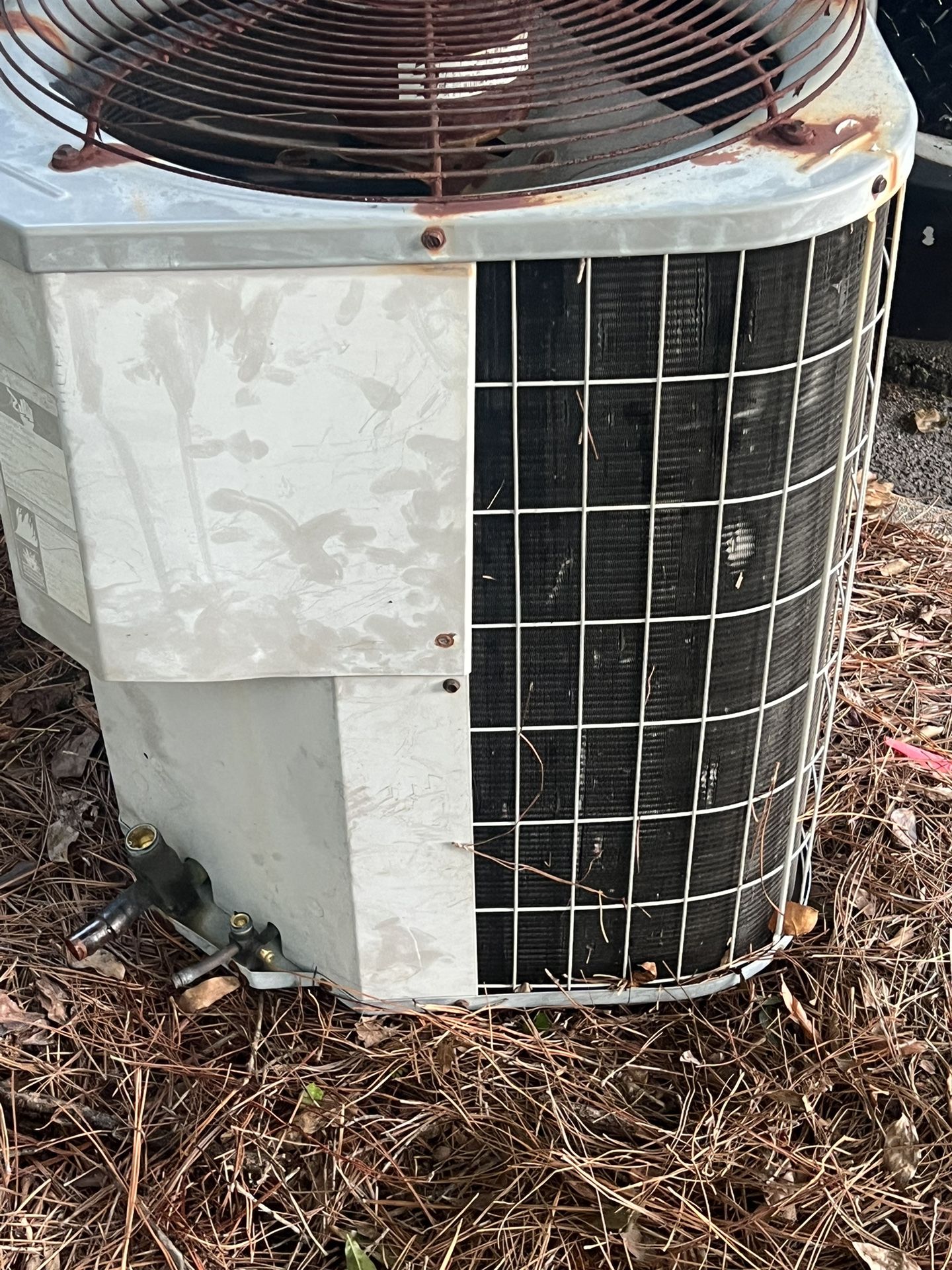 HVAC 3.5 Ton R22 STRAIGHT AC Ac Condenser ( Not A HEAT PUMP)