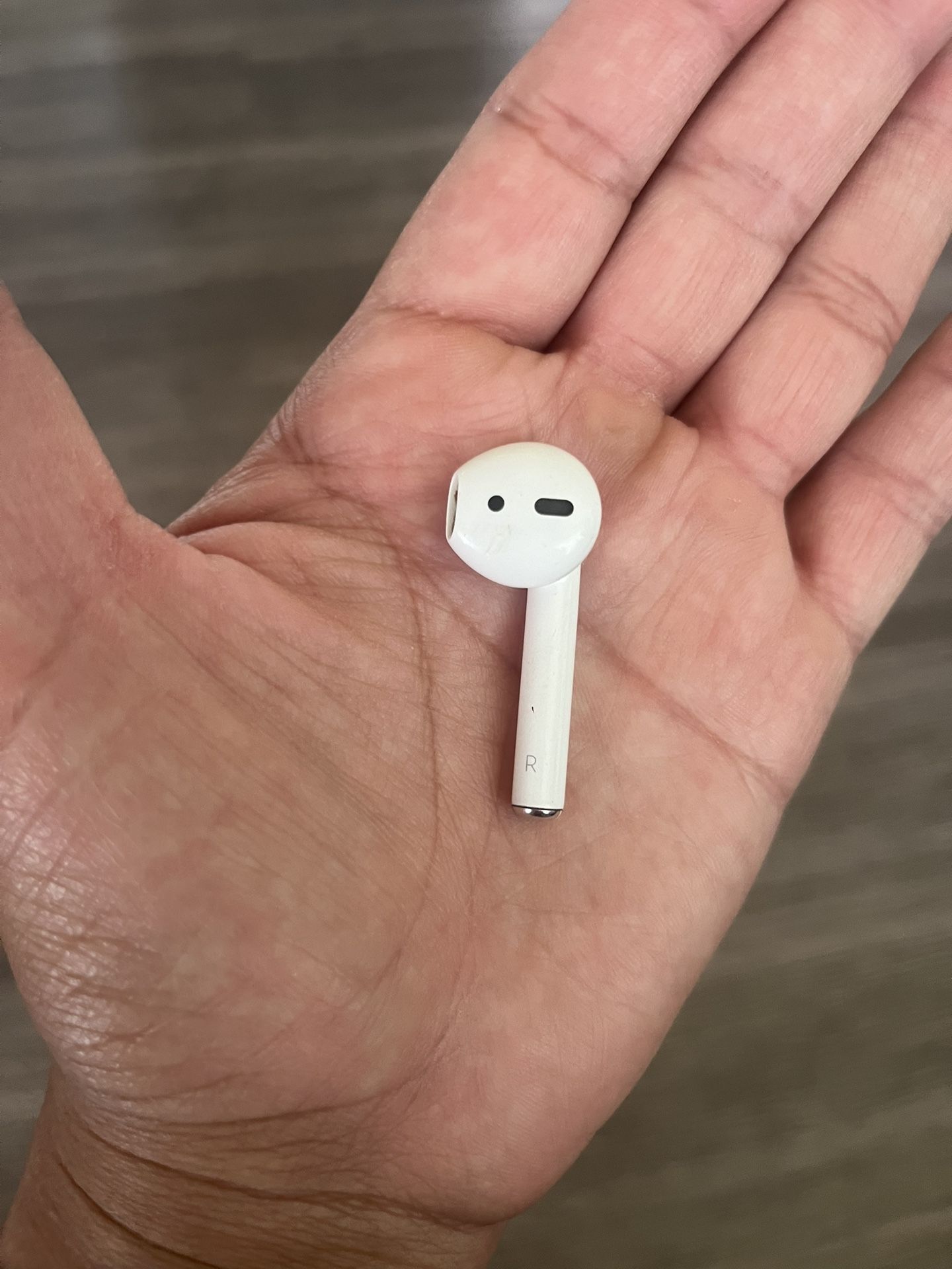 Air Pod Right Earbud Only