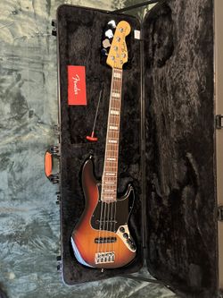 Fender American Deluxe Jazz Bass 5 Strings