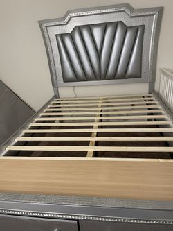 Queen Bed