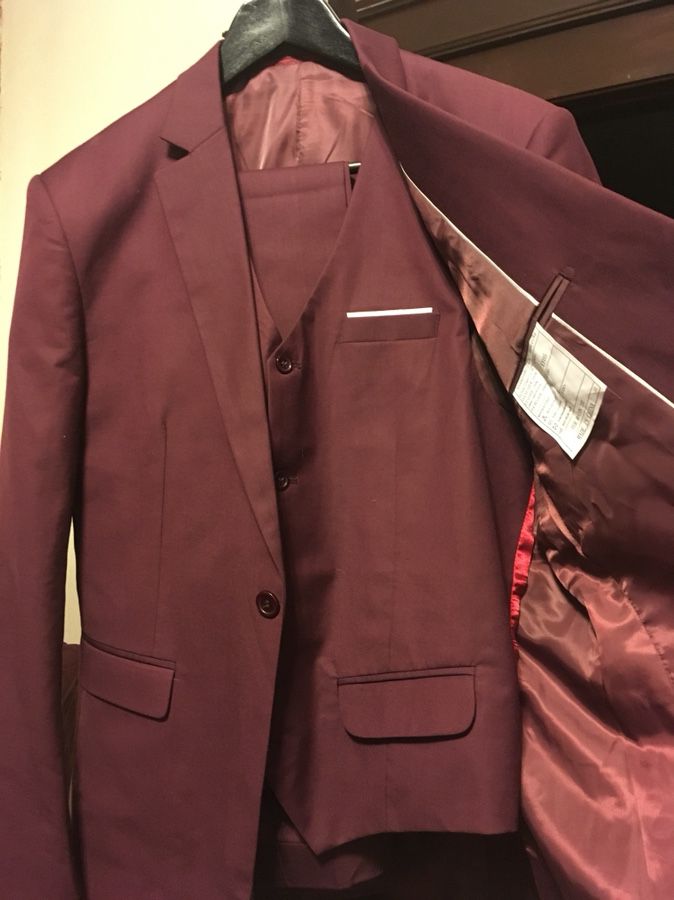 Men’s 3 Piece Suit - medium wine maroon burgundy (capitol hill)
