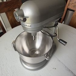 KitchenAid 6-Quart Stand Mixer