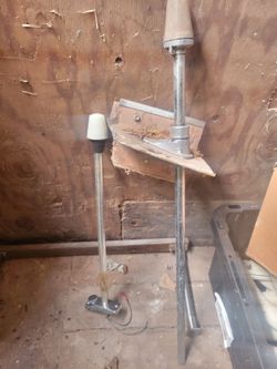 2 stern nav light stanchions