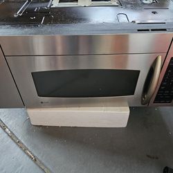 36 Inch GE Profile XL Spacemaker Over The Range Microwave 