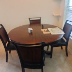 Kitchen Table With 4 Chairs