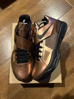 Nike KD 4 Christmas Size 8