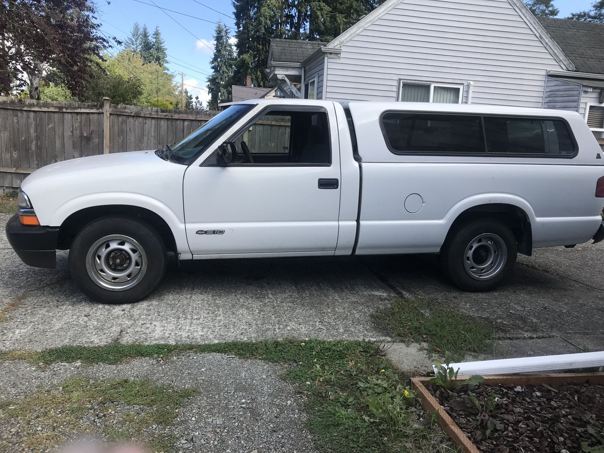 Leer Chevy S10 Long Bed Canopy