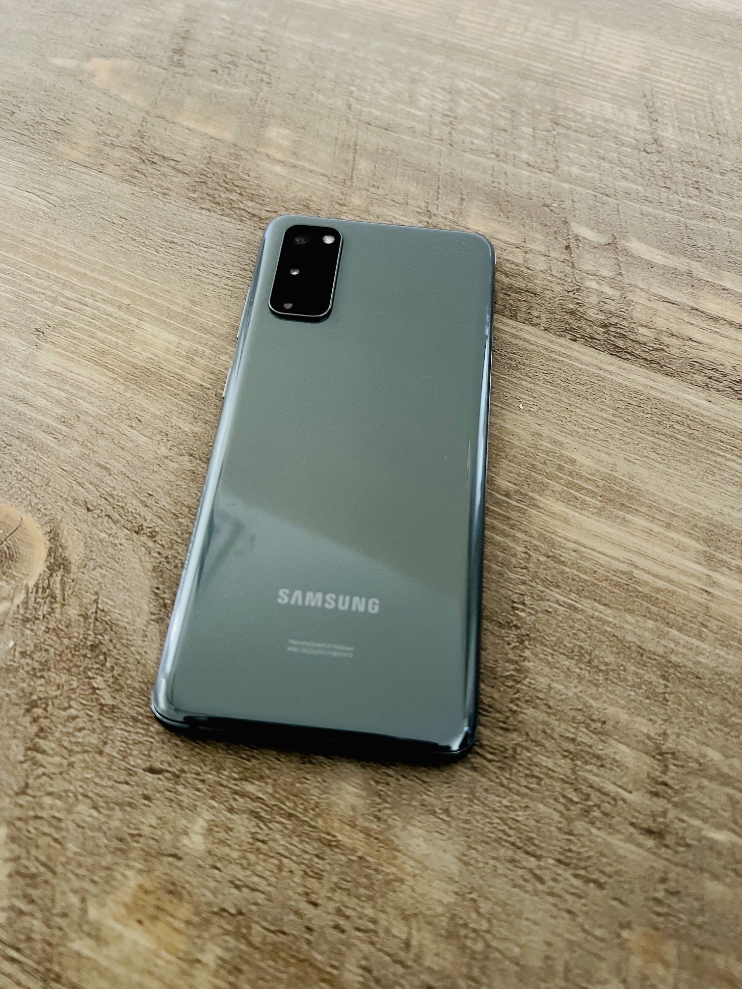 Samsung Galaxy S20 128gb unlocked